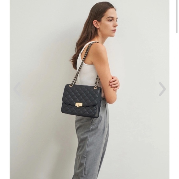 Charles & Keith Quilted Chain Bag - Picture 4 of 8